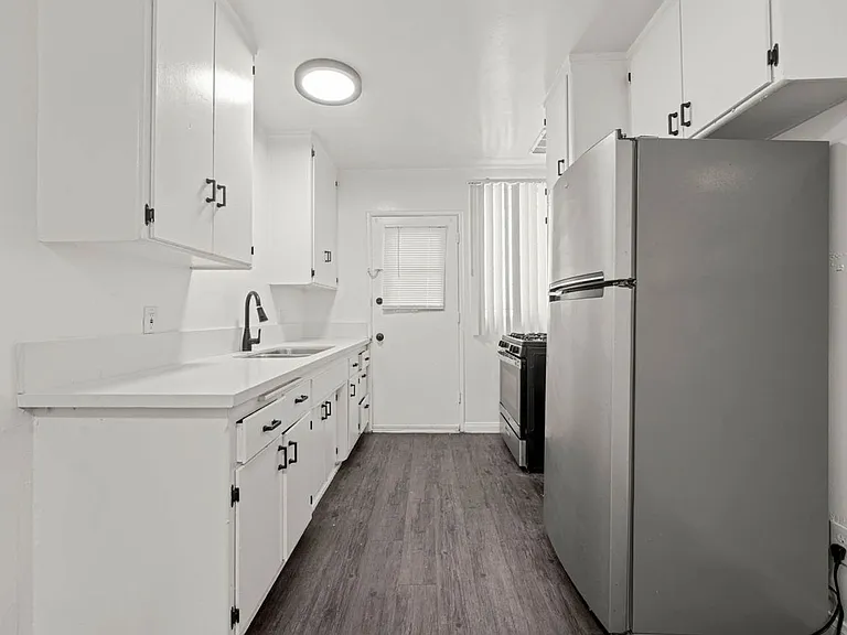 3862 S Potomac Ave — Photo 21
