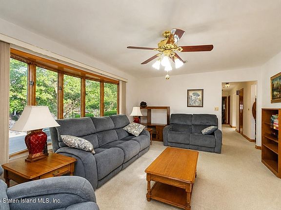 4th image of 50 Jerome Rd