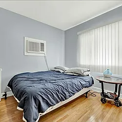 Rented by R New York