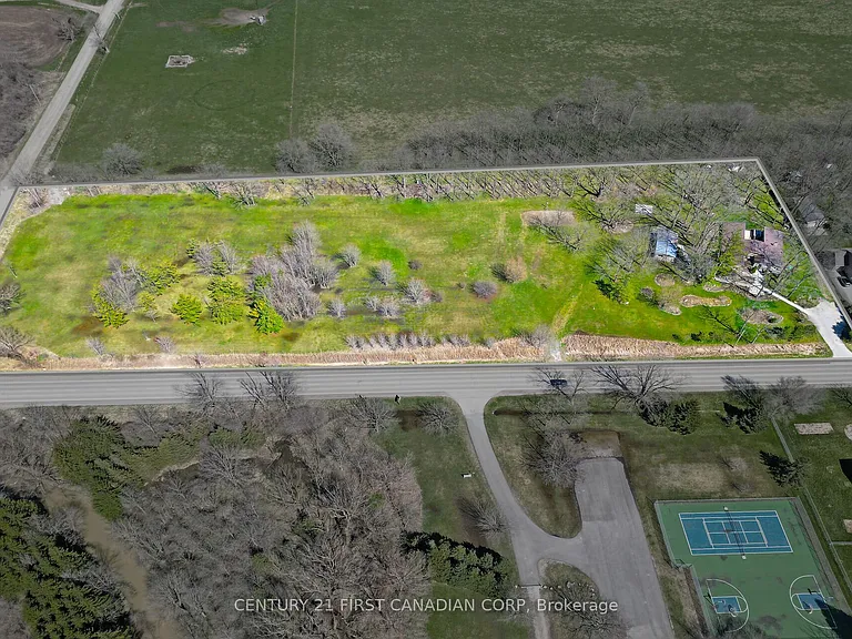 23992 Denfield Rd — Photo 34