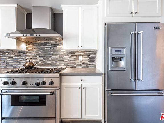 3rd image of 1050 N Edinburgh Ave APT 301