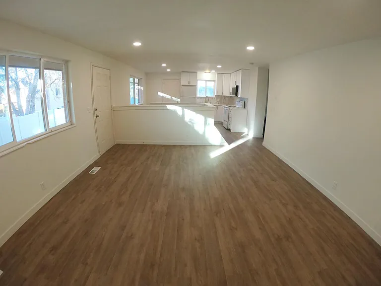Kitchen / living room