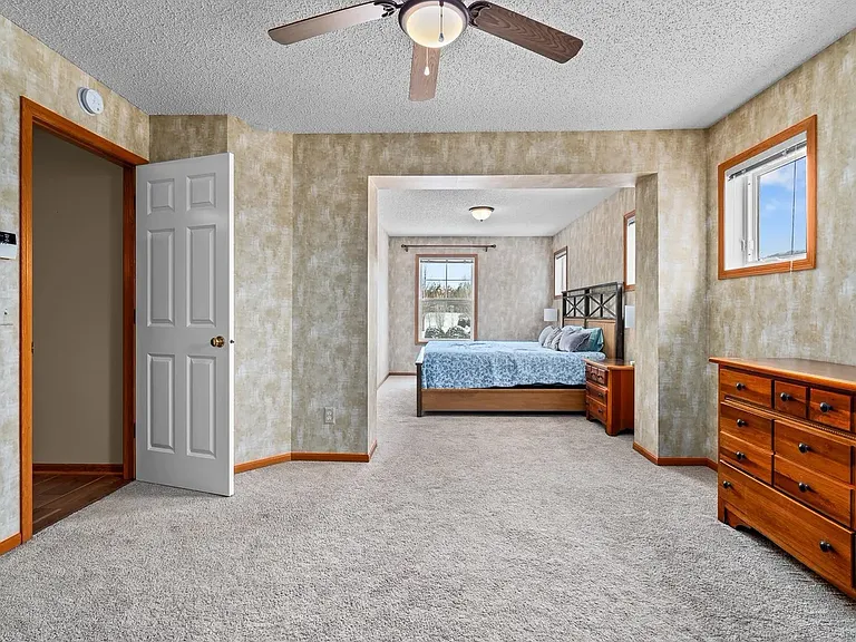 10864 Kingsfield Ln — Photo 6