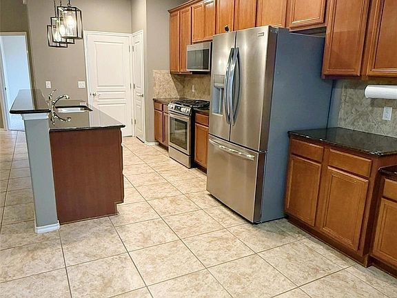 5th image of 25402 Melody Canyon Ct