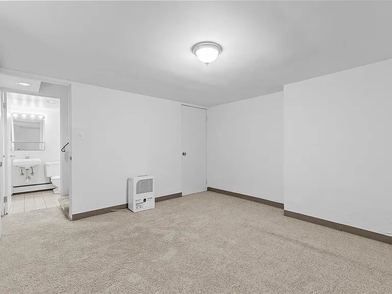 3 Rosary Way — Photo 14