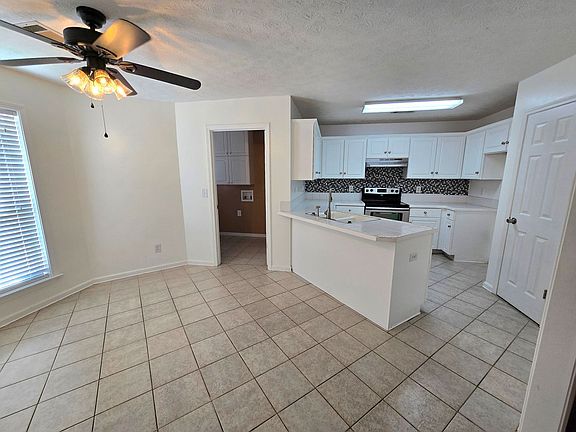 5th image of 5825 Portsmouth Dr