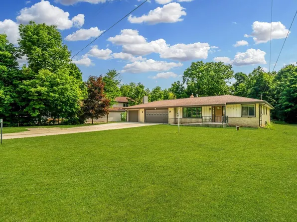 8523 Hazel LANE, Waterford, WI 53185