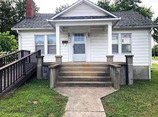 2 N Pershing Ave, Salem, MO 65560