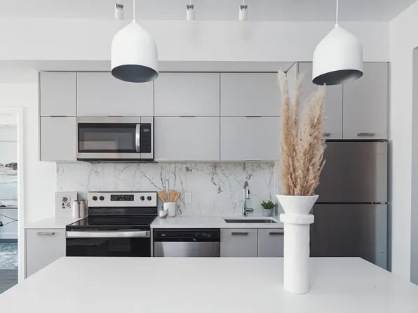 1531 Stittsville Main St, Ottawa, ON