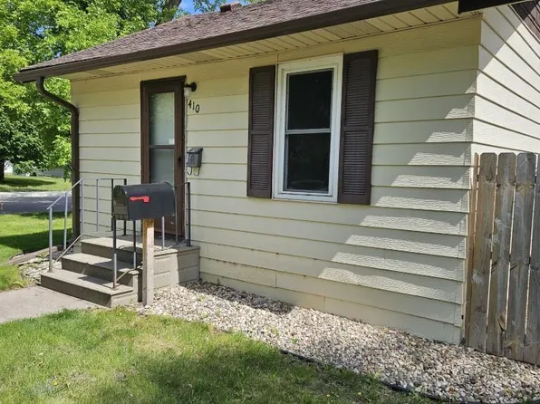 410 E 9th St, Morris, MN 56267