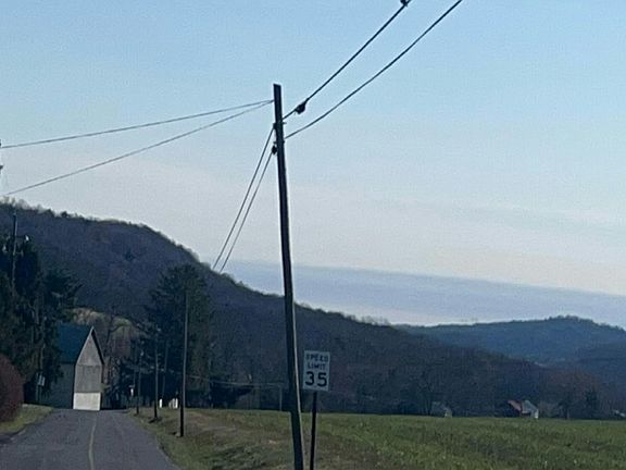 5th image of 678 Pleasant Valley Rd