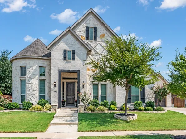 4917 McBreyer Pl, Fort Worth, TX 76244