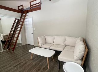 373 Kawaihae St, Honolulu, HI 96825
