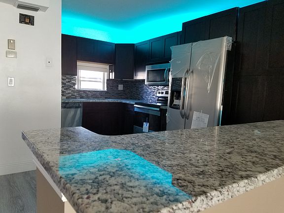 4th image of 9811 N Hollybrook Lake Dr APT 107