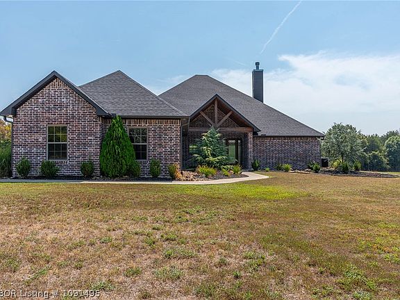 2nd image of 4744 N State Highway 109