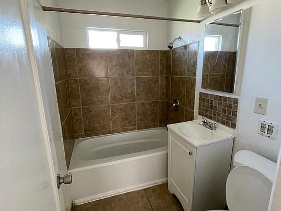 3rd image of 2114 E Peralta Way