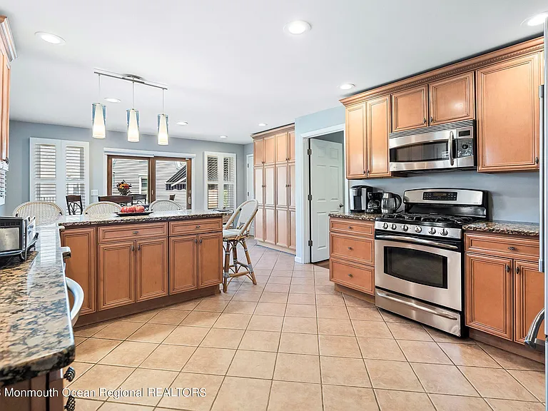 510 Garfield Ave — Photo 8