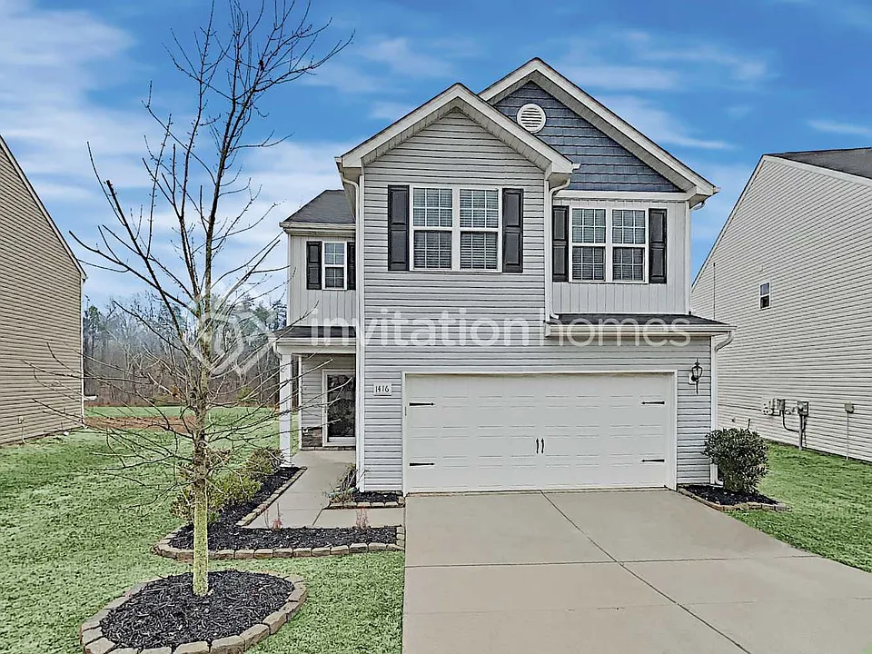 1416 Waylon Ave