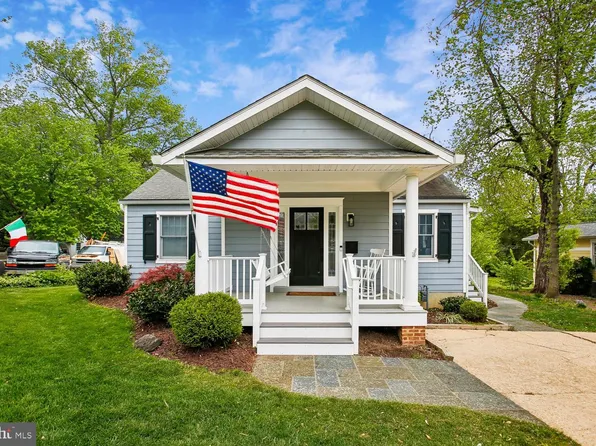 2953 Strathmeade St, Falls Church, VA 22042