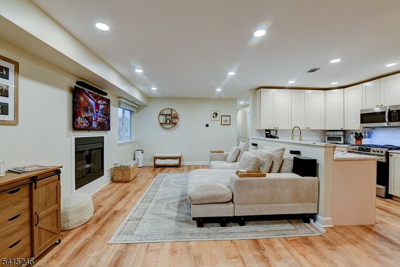 1st image of 102 Woods Edge Dr Unit 102