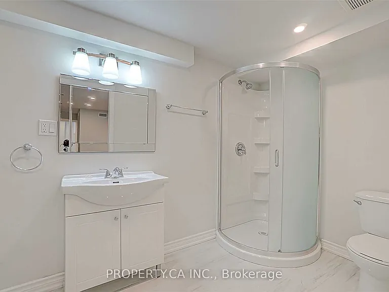 39 Farrell Ave — Photo 23