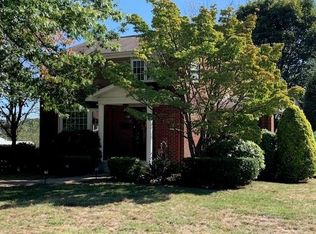 5 S Rolling Hills Ave, Irwin, PA 15642