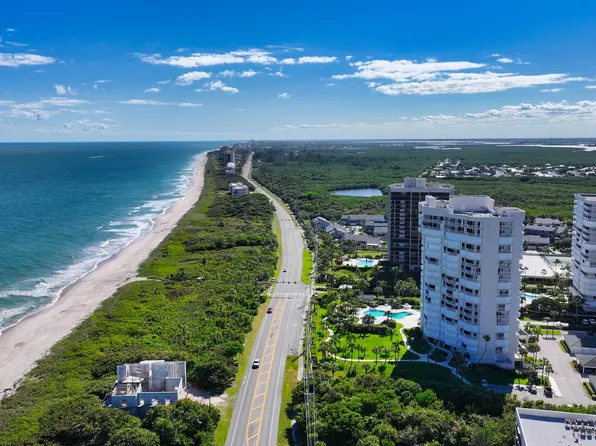 5051 N Highway A1a APT 8-2, Hutchinson Island, FL 34949