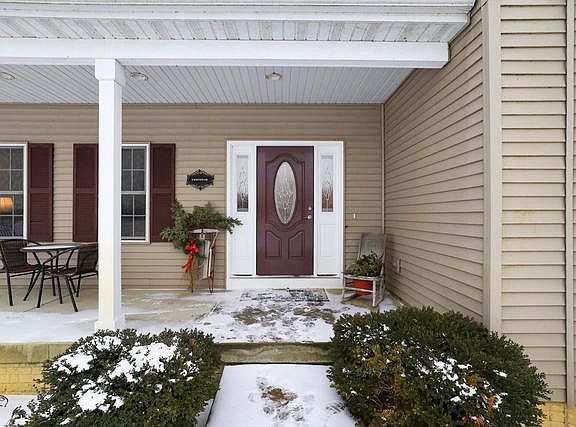 5th image of 8 White Tail Ln
