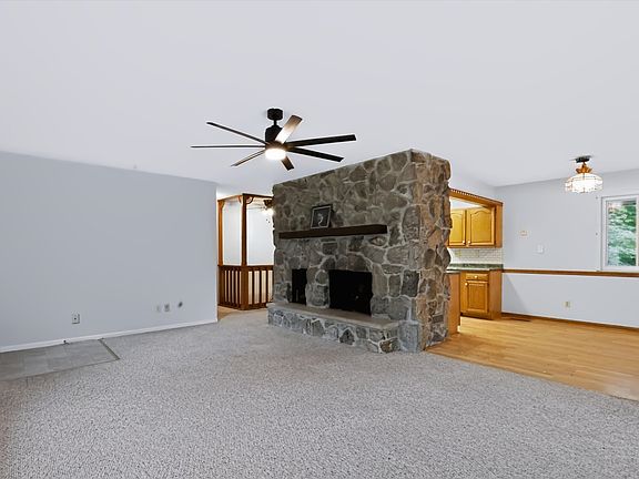 5th image of 4105 W Briarwood Lake South Dr