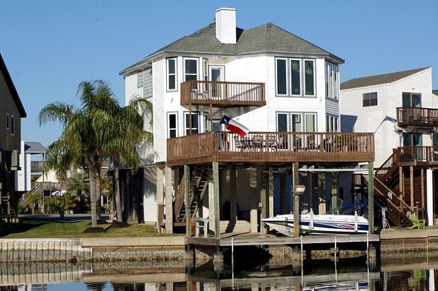 1st image of 1834 Tiki Dr