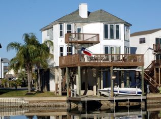 1834 Tiki Dr, Tiki Island, TX 77554