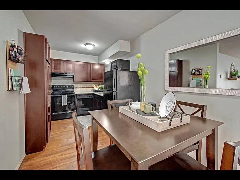 Cottages at Hefner Road — Photo 6