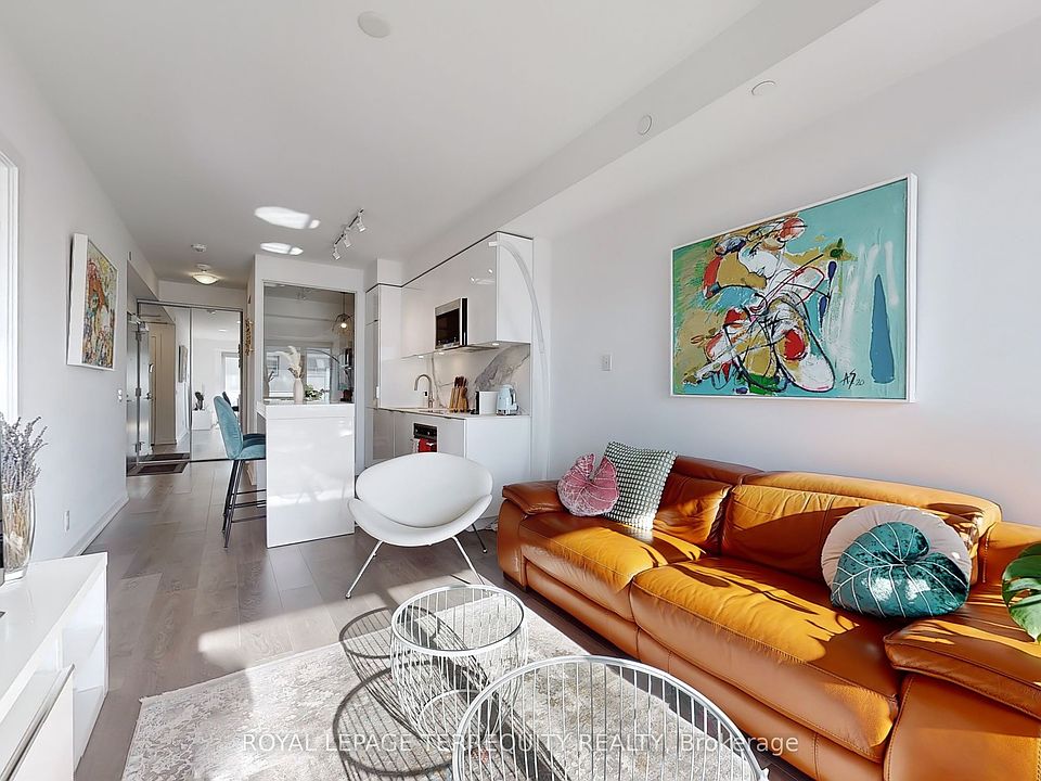 1st image of 609 Avenue Rd #906