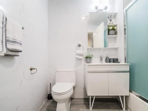 144-27 Sanford Avenue image 14 of 16