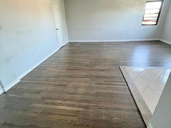 4th image of 3616 Bell Blvd #C8