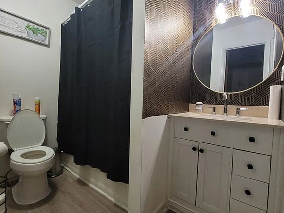 5th image of 2501 Washington Street Ext #2501