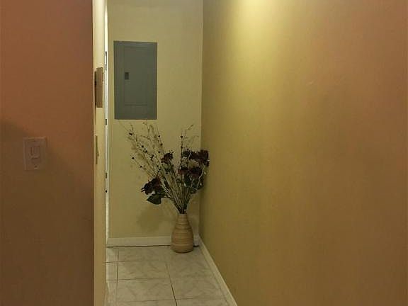 4th image of 1189 Shibumy Cir APT C