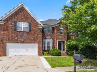 8029 Leonine Ct, Charlotte, NC 28269