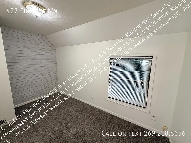 427 Pine Ave NW — Photo 23