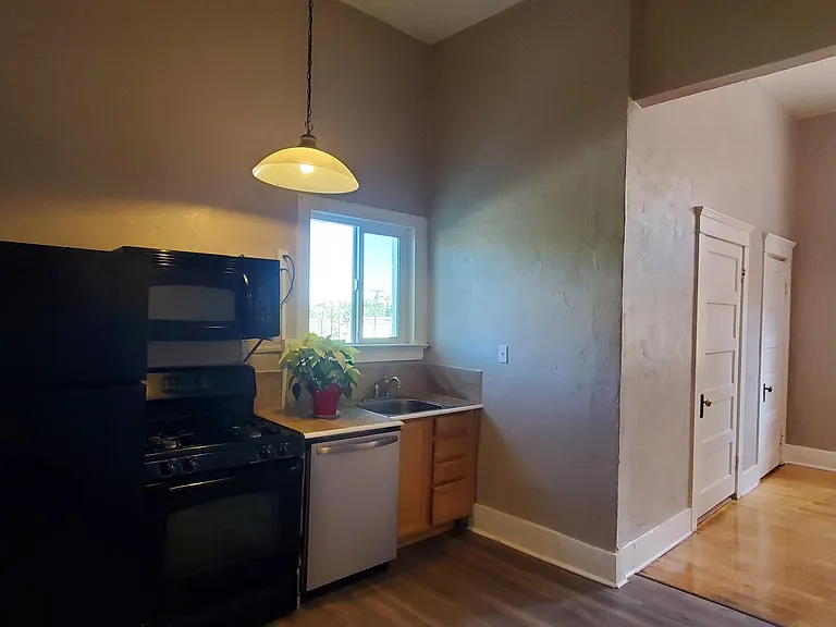 310 Center Ave #205 — Photo 9