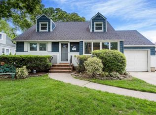 1473 Park Ave, Merrick, NY 11566