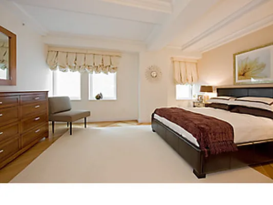 Rented by Corcoran | media 52