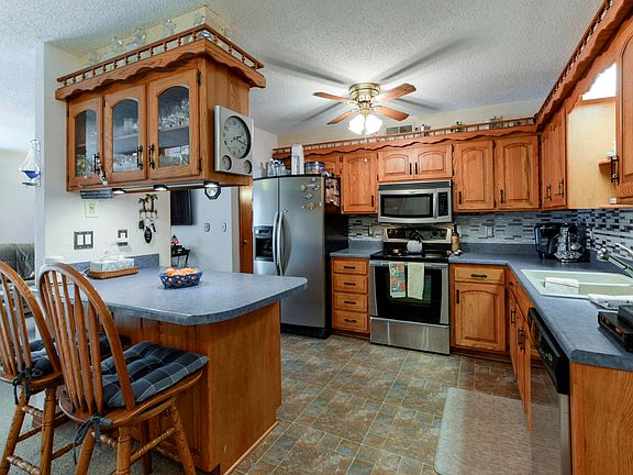 5th image of 150 Wilshire Dr Unit 56