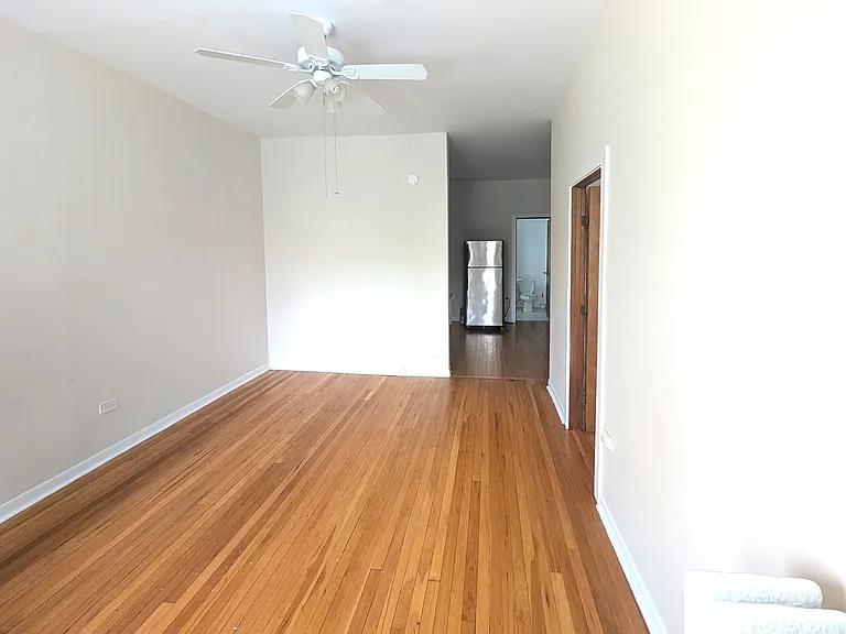 5616 N Winthrop Ave #2F — Photo 5