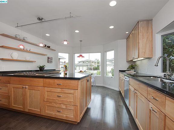 4th image of 4310 Chamberlin Ct