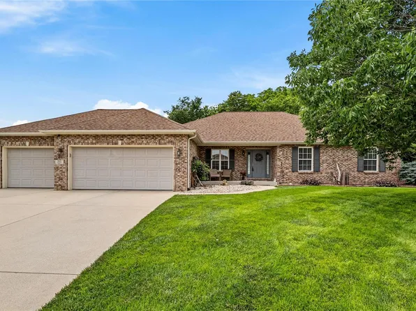 505 Fieldview Dr, Smithton, IL 62285