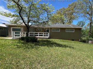 1125 Emerald Rd, Charleston, WV 25314