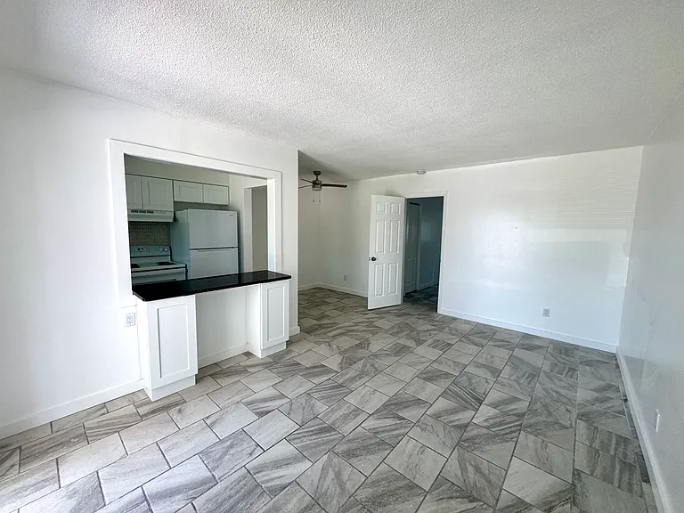 11225 1st St E #3 — Photo 5