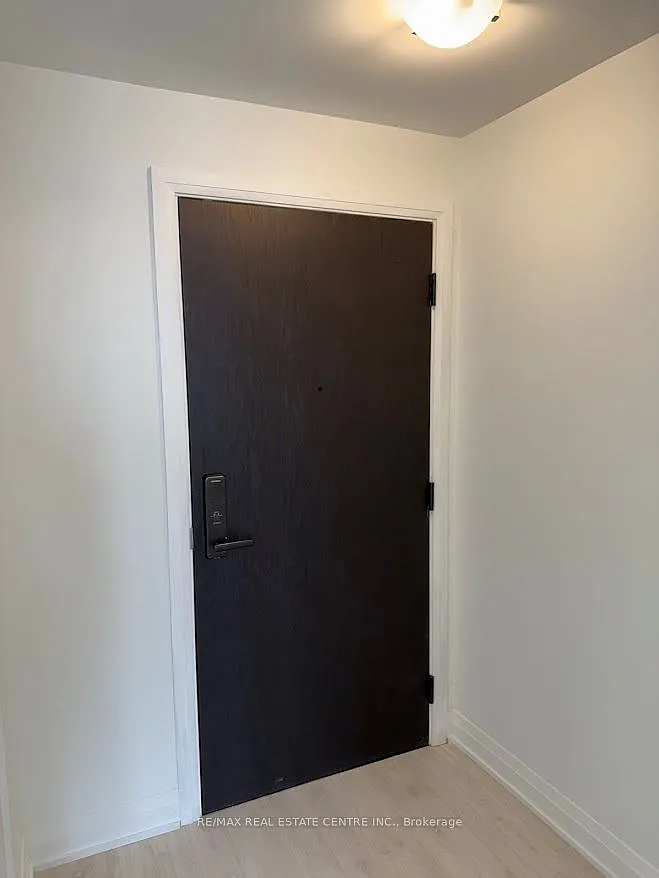 3 bed, $2,600 — Photo 4