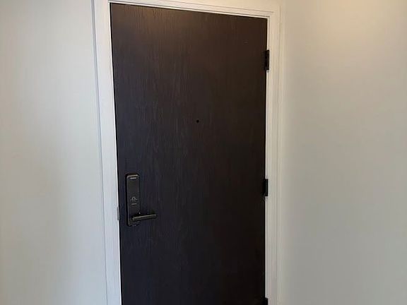 4th image of 412 Silver Maple Rd #509